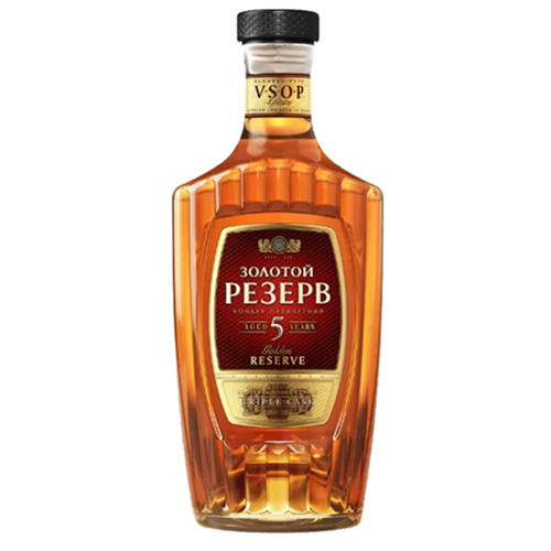 Коньяк пятилетний "Золотой  Резерв"    0,7  л  Россия