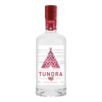 Водка "Тундра" Северная брусника, 0.5 л