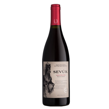 Вино ординарное сортовое красное сухое "Севук" 0,75 л Армения