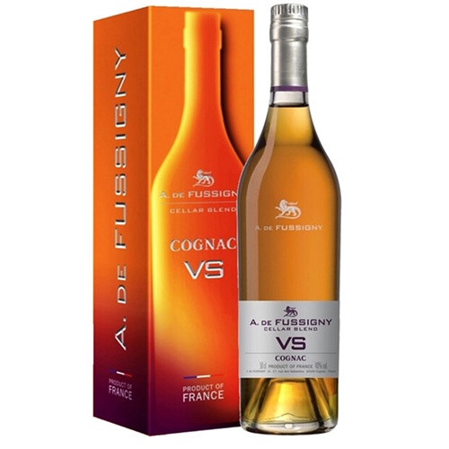 Коньяк ординарный трехлетний СЕЛЛАР БЛЕНД ВС  0,5 п/у Франция