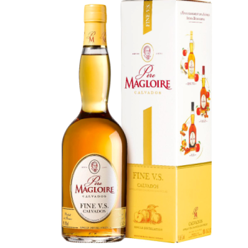Кальвадос Pere Magloire Fine V.S, gift box, 0.7 л