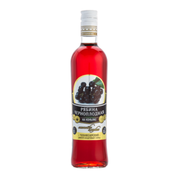 Настойка сладкая «Рябина черноплодная на коньяке»